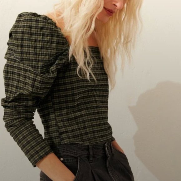 H&M Tops - H&M Dark Green Plaid Puff-Sleeved Blouse Size Medium